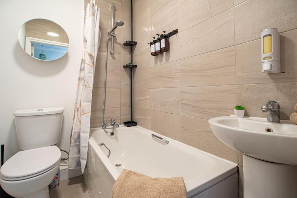 Watford Central Serviced Apartments Kültér fotó