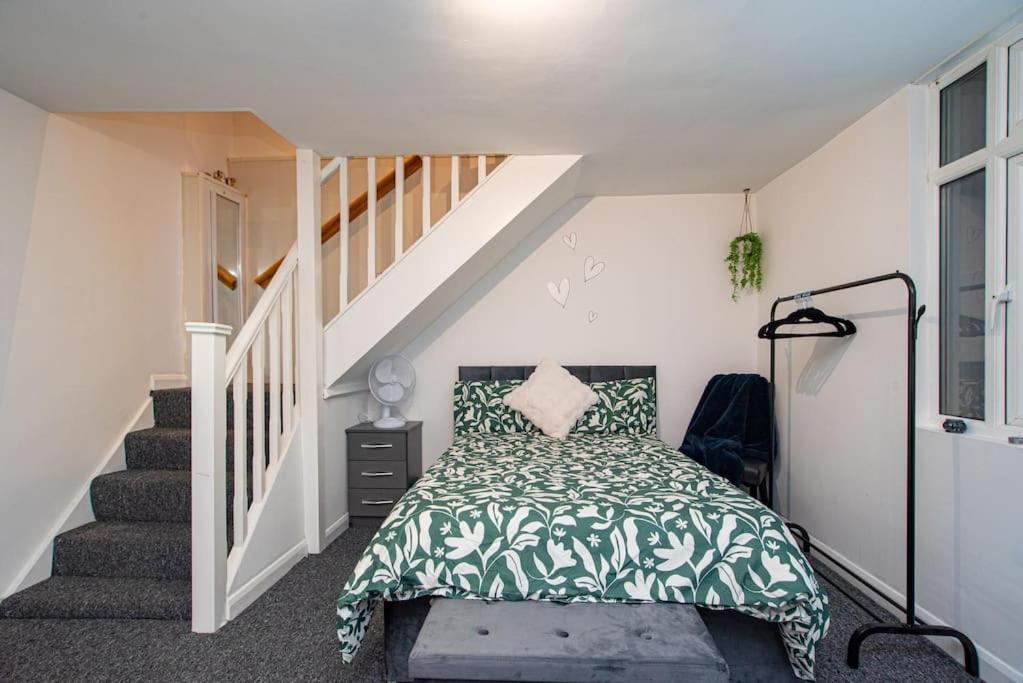 Watford Central Serviced Apartments Kültér fotó
