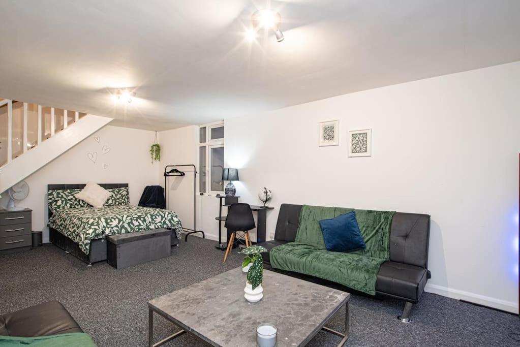 Watford Central Serviced Apartments Kültér fotó
